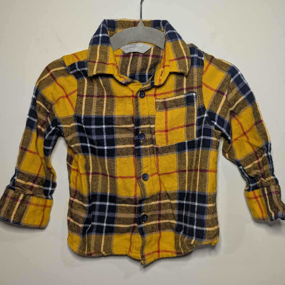 🟡 Primark Baby Plaid Flannel Button-Up – Size 9–12 M